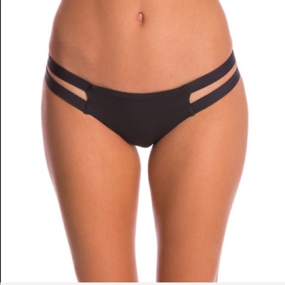 🌴🌼BILLABONG- BIKINI SET🌼🌴 - Picture 6 of 8